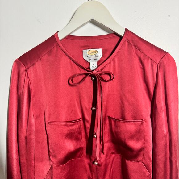 Talbots Top Women 10 Cranberry Red 100% Silk Faux Pearl Button Old Money Career - Picture 3 of 8